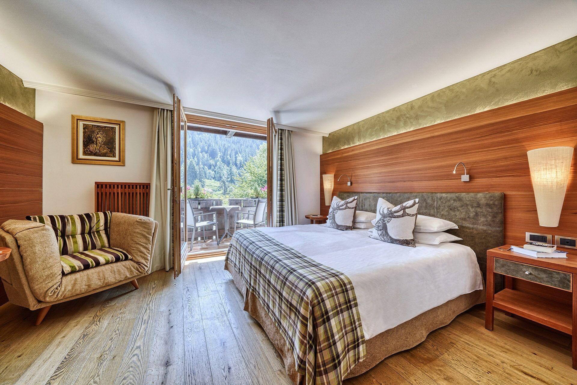 Majestic Hotel Мадонна-ди-Кампильо Экстерьер фото
