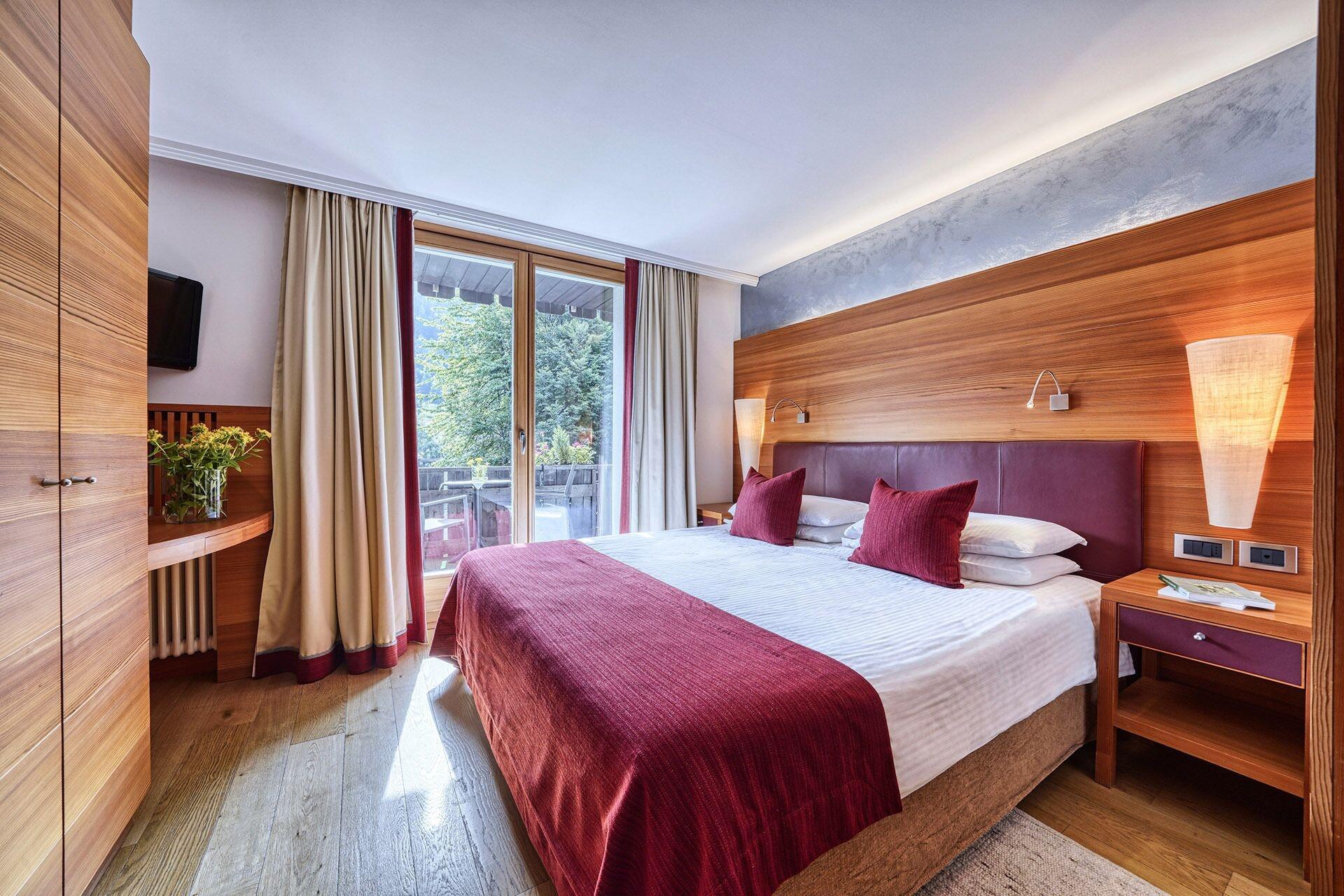 Majestic Hotel Мадонна-ди-Кампильо Экстерьер фото
